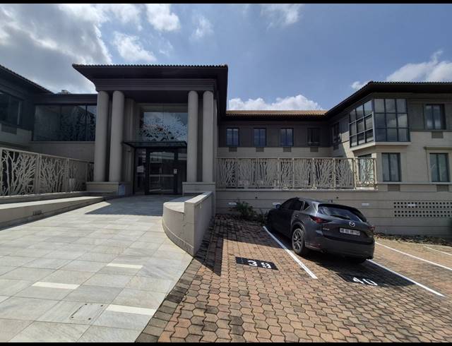 555M² OFFICE TO LET IN SANDTON CENTRAL